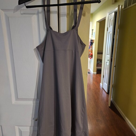 Merrell Opti-Wick gray strappy-back active dress, UPF 50 - Picture 2 of 8